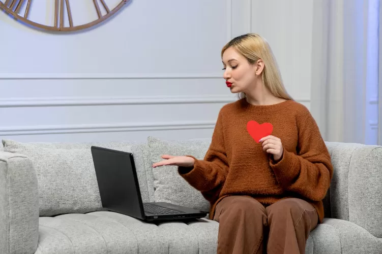Love Over 30: Finding The Best Platforms